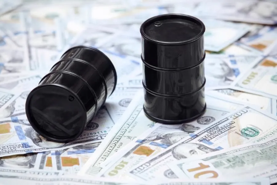 مقایسه ذخایر نفت با تولید واقعی